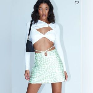NWT GABRIELLE CHECKERED MINI SKIRT WHITE